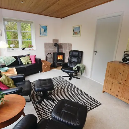 Three-bedroom In Sydals Semesterbostad